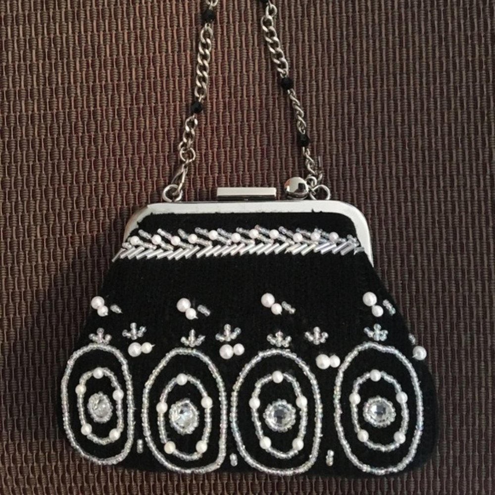 NWT Vintage Style Liz Claiborne Beaded Knit Mini Purse
